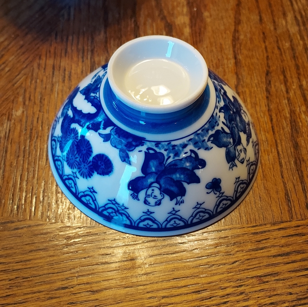 ~Destroyed~ Vintage Japanese Porcelain Bowl - Picture 2 of 5